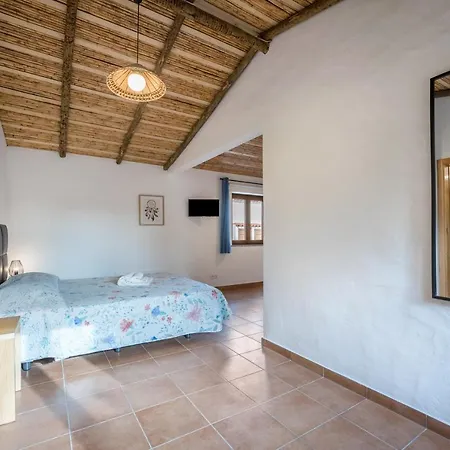 Monte Do Tanoeiro - Casa Adega Casa de Férias