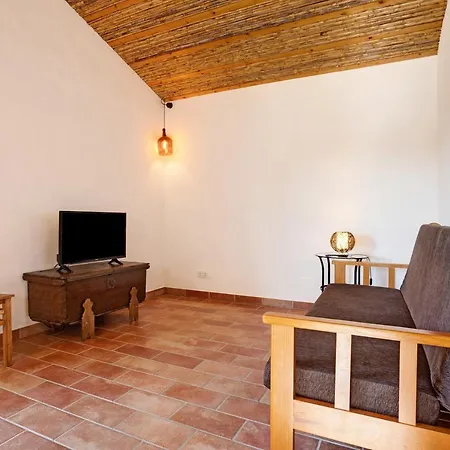 Holiday home Monte Do Tanoeiro - Casa Adega