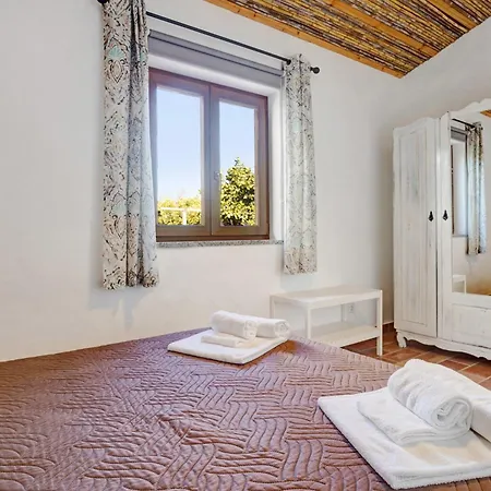 Monte Do Tanoeiro - Casa Adega Ferienhaus